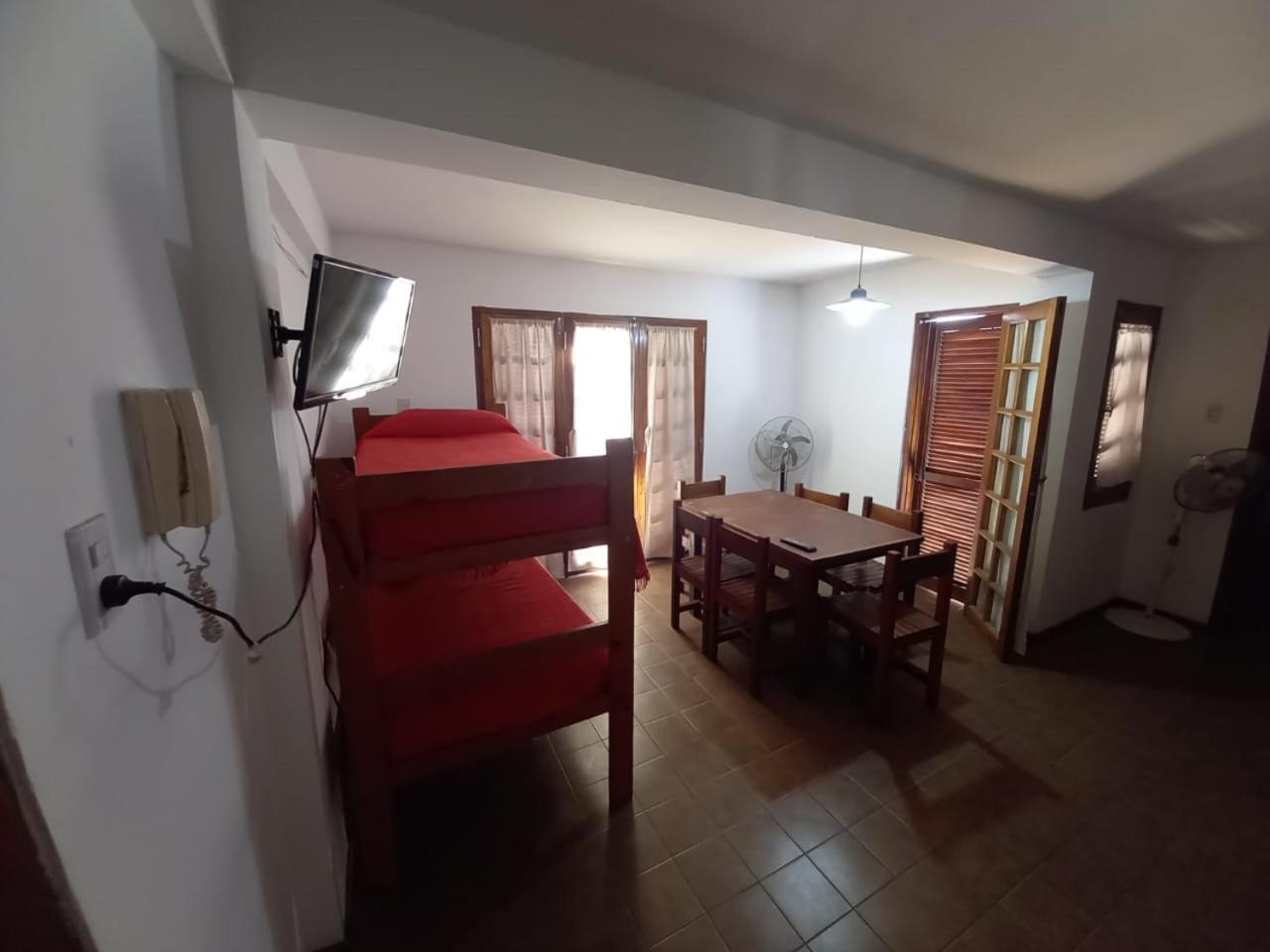 Апартаменты Complejo Urquiza Departamentos Мина-Клаверо Экстерьер фото
