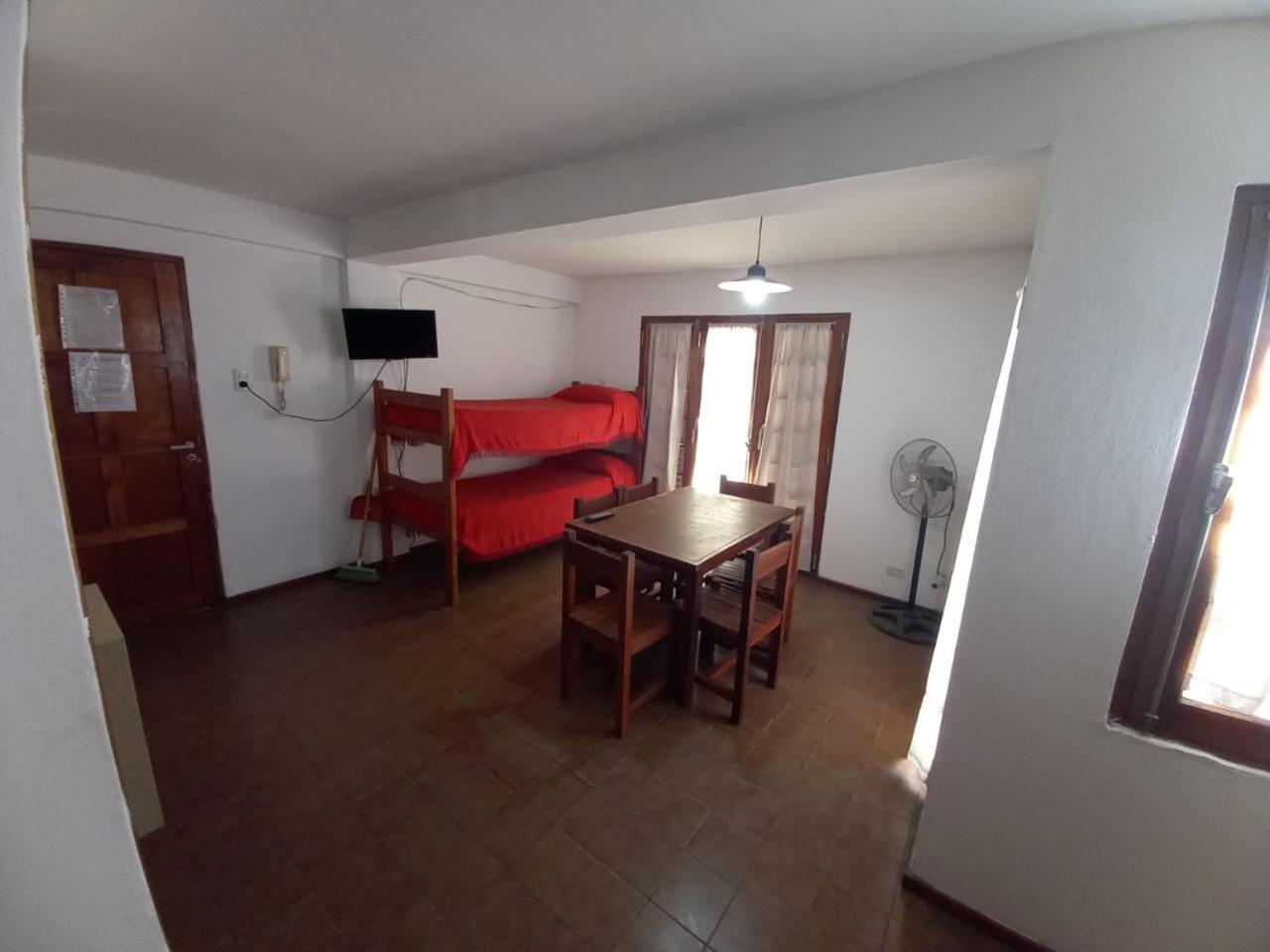 Апартаменты Complejo Urquiza Departamentos Мина-Клаверо Экстерьер фото