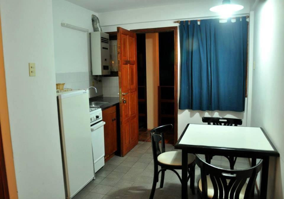 Апартаменты Complejo Urquiza Departamentos Мина-Клаверо Экстерьер фото